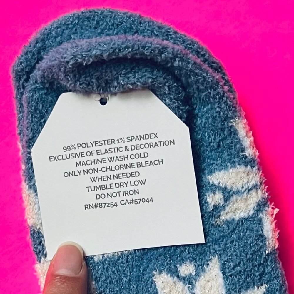 Fuzzy Snowflake Footie Slipper Socks - Picture 5 of 5